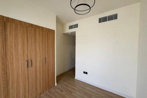 Villa à louer à Rukan, Dubai, EAU 2 chambres, 79 m2 № 685495 - photo 12