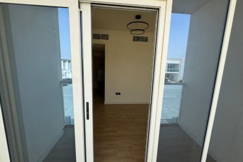 Villa à louer à Rukan, Dubai, EAU 2 chambres, 79 m2 № 685495 - photo 15