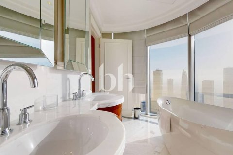 Apartamento para arrendamento em Downtown Dubai (Downtown Burj Dubai), Dubai, EAU 4 quartos, 264 m2 № 642780 - foto 17