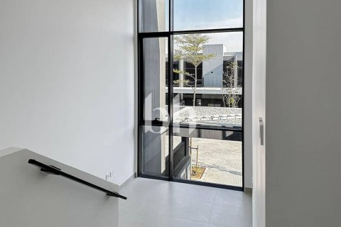 Townhouse in Tilal City, Sharjah, UAE 3 bedrooms, 218 sq.m. № 642783 - photo 7