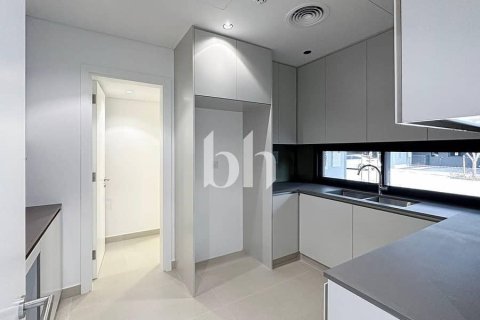 Townhouse in Tilal City, Sharjah, UAE 3 bedrooms, 218 sq.m. № 642783 - photo 8