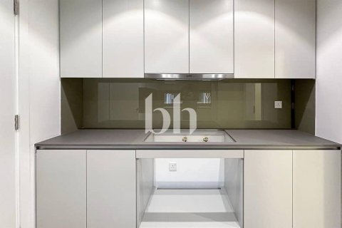 Townhouse in Tilal City, Sharjah, UAE 3 bedrooms, 218 sq.m. № 642783 - photo 9