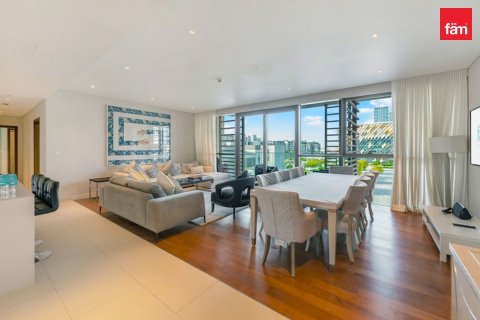 Apartman u gradu City Walk, Dubai, UAE 3 spavaće sobe, 210 m2 Br. 699725