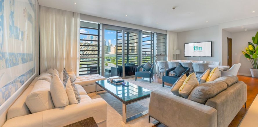 Appartement à City Walk, Dubai, EAU: 3 chambres, 210 m2 № 699725