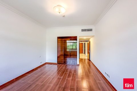 Apartment in Dubai, UAE 3 bedrooms, 242.9 sq.m. № 699724 - photo 4