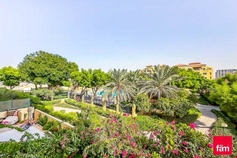 Apartment in Dubai, UAE 3 bedrooms, 242.9 sq.m. № 699724 - photo 17