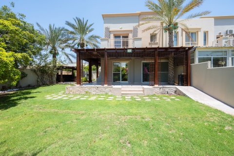 Villa itt: The Springs, Dubai, EAE, 3 hálószoba, 436.03 m², azonosító: 749687 - fénykép 2