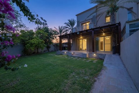 Villa itt: The Springs, Dubai, EAE, 3 hálószoba, 436.03 m², azonosító: 749687 - fénykép 16