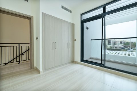 Stadthaus zur Miete in Dubai, VAE 4 Schlafzimmer, 180 m2 Nr. 695211 - Foto 5
