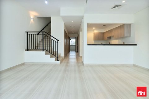 Řadový dům v Dubai, SAE 4 ložnice, 180 m² Č.: 695211