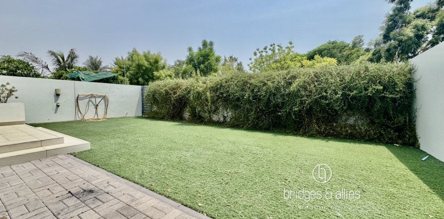 ویلا در Dubai Hills Estate، Dubai ، امارات متحده عربی 4 خوابه ، 294 متر مربع.  شماره 697403