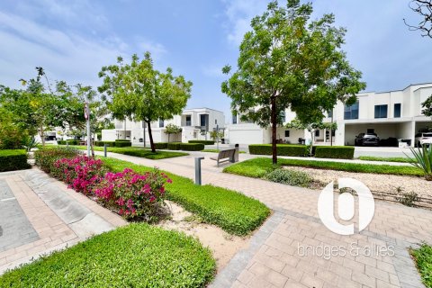 ویلا برای اجاره در Dubai Hills Estate، Dubai، امارات متحده عربی 4 خوابه ، 294 متر مربع ، شماره 697403 - تصویر 3