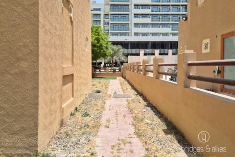 Huvila Al Furjan, Dubai, Arabiemiraatit 5 makuuhuonetta, 600 m2 № 697405 - kuva 18