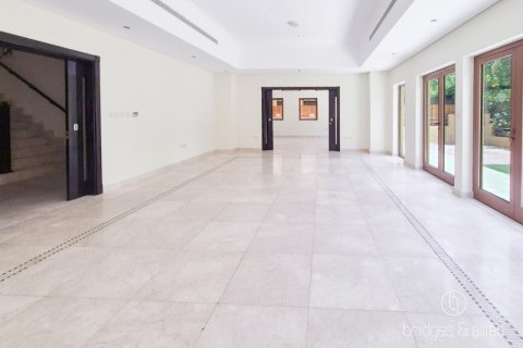 Huvila Al Furjan, Dubai, Arabiemiraatit 5 makuuhuonetta, 600 m2 № 697405 - kuva 7