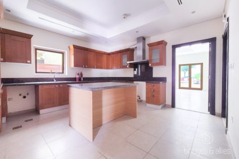 Huvila Al Furjan, Dubai, Arabiemiraatit 5 makuuhuonetta, 600 m2 № 697405 - kuva 5