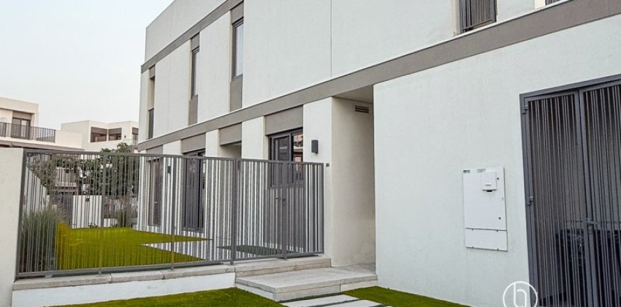 Villa em Tilal Al Ghaf, Dubai, EAU 4 quartos, 258 m2 № 697407