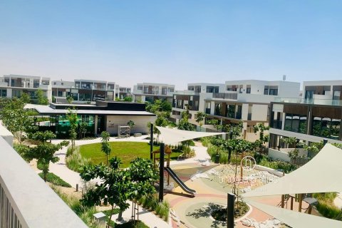 Villa para arrendamento em Tilal Al Ghaf, Dubai, EAU 4 quartos, 258 m2 № 697407 - foto 21