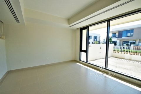 Villa para arrendamento em Dubai Hills Estate, Dubai, EAU 3 quartos, 285 m2 № 697402 - foto 6