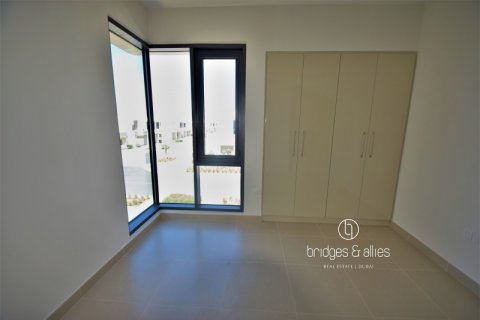 Villa para arrendamento em Dubai Hills Estate, Dubai, EAU 3 quartos, 285 m2 № 697402 - foto 11