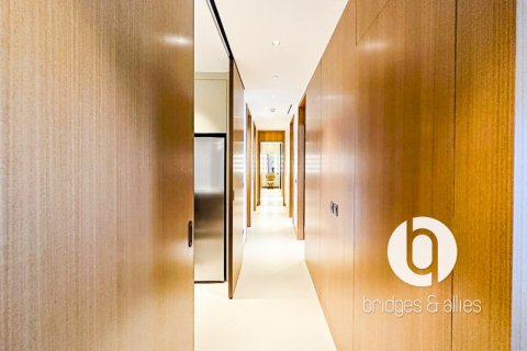 Зняти в оренду квартиру в Даунтаун Дубай (Даунтаун Бурдж Дубай), ОАЕ 3 спальні, 156м2, № 697408 - фото 12
