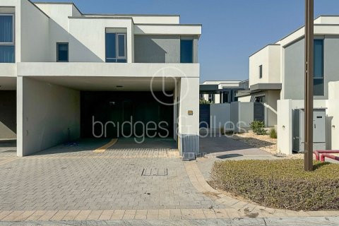 Villa para arrendamento em Dubai Hills Estate, Dubai, EAU 4 quartos, 272 m2 № 697404 - foto 6