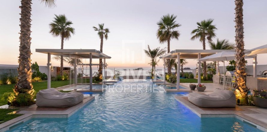 Vila u Jumeirah, Dubai, UAE 1602.76 m2, 5 spavaćih soba Br. 741641