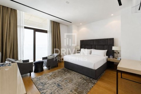 Vila u Jumeirah, Dubai, UAE 6 spavaćih soba, 2703.57 m2 Br. 741640 - fotografija 11