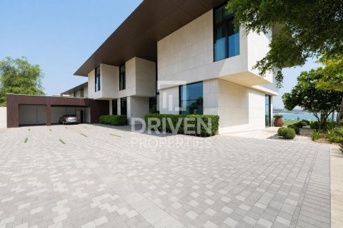 Vila u Jumeirah, Dubai, UAE 6 spavaćih soba, 2703.57 m2 Br. 741640 - fotografija 21
