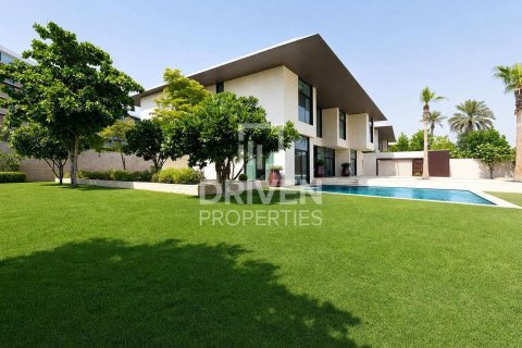 Vila u Jumeirah, Dubai, UAE 6 spavaćih soba, 2703.57 m2 Br. 741640 - fotografija 23