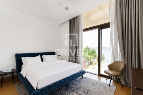Vila u Jumeirah, Dubai, UAE 6 spavaćih soba, 2703.57 m2 Br. 741640 - fotografija 13