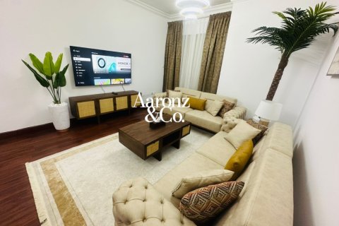 Üürile anda korter asukohaga Jumeirah Lake Towers, Dubai, AÜE: 2 magamistoaga, 122 m² Nr 719362 - pilt 2