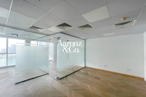 Kontor asukohaga Business Bay, Dubai, AÜE: 92 m² Nr 719361