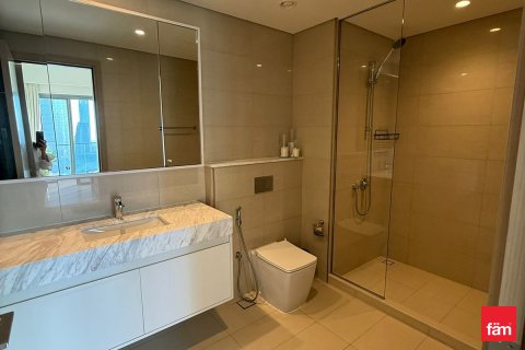 Appartement te huur in Downtown Dubai (Downtown Burj Dubai), Dubai, VAE 2 slaapkamers, 100.9 vr.m., nr 689068 - foto 14