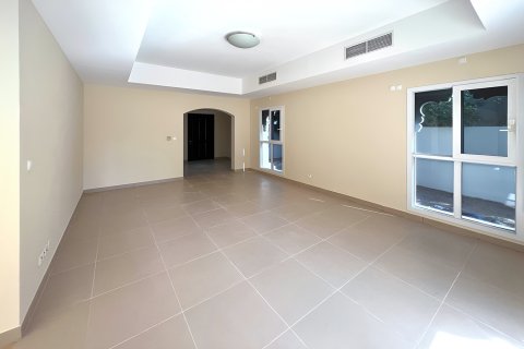 Villa in Dubai Silicon Oasis, UAE 3 bedrooms, 368.25 sq.m. № 749867 - photo 10