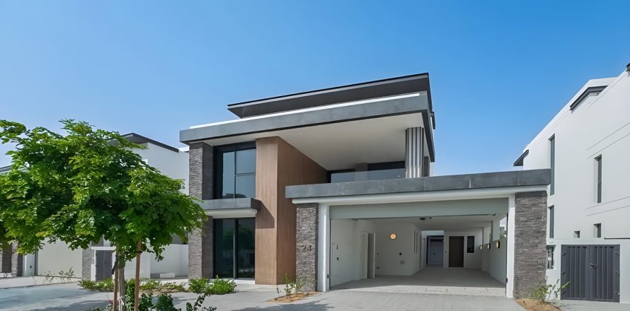Villa en Tilal Al Ghaf, Dubai, EAU 4 dormitorios, 541 m² № 768810