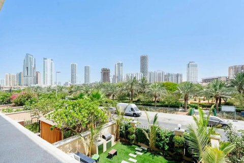 Kaupunkipientalo Jumeirah Village Circle, Dubai, Arabiemiraatit 3 makuuhuonetta, 247.43 m2 № 768806 - kuva 28