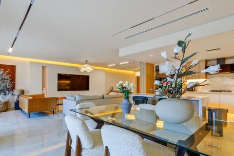 Kaupunkipientalo Jumeirah Village Circle, Dubai, Arabiemiraatit 3 makuuhuonetta, 247.43 m2 № 768806 - kuva 10