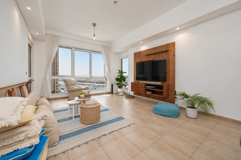 Apartment in Palm Jumeirah, Dubai, UAE 2 bedrooms, 161.18 sq.m. № 768808 - photo 1