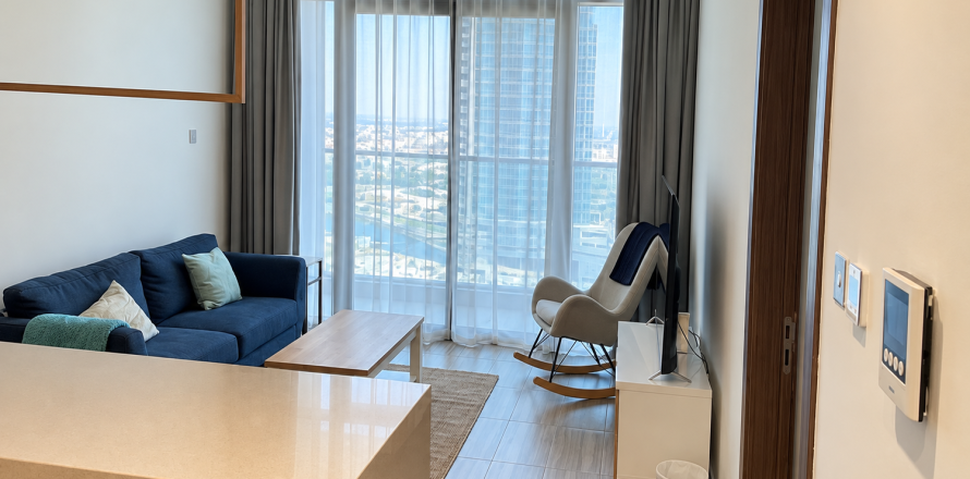 Apartment i Jumeirah Lake Towers, Dubai, UAE 1 soveværelse, 69.83 kvm № 768807