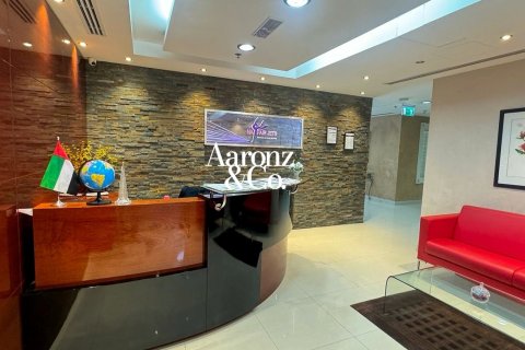 Üürile anda kontor asukohaga Business Bay, Dubai, AÜE: 189 m² Nr 766389 - pilt 2