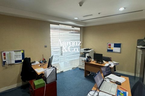 Üürile anda kontor asukohaga Business Bay, Dubai, AÜE: 189 m² Nr 766389 - pilt 5