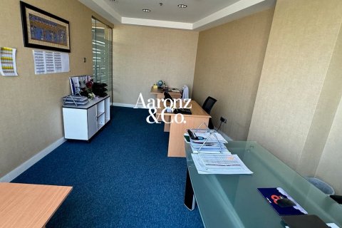 Üürile anda kontor asukohaga Business Bay, Dubai, AÜE: 189 m² Nr 766389 - pilt 9