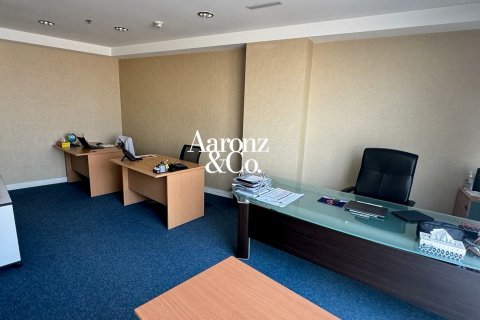 Üürile anda kontor asukohaga Business Bay, Dubai, AÜE: 189 m² Nr 766389 - pilt 12