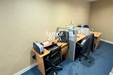Üürile anda kontor asukohaga Business Bay, Dubai, AÜE: 189 m² Nr 766389 - pilt 8