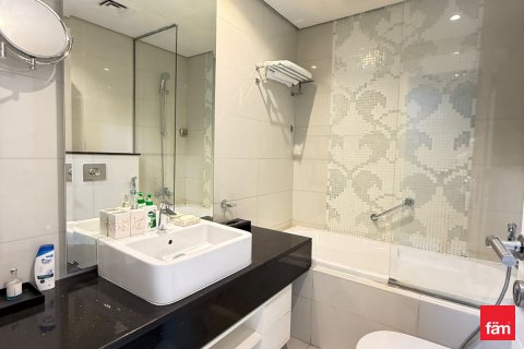 Appartamento in vendita a Business Bay, Dubai, EAU 2 camere da letto, 144 mq. № 710704 - foto 16