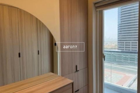 Appartement te koop in Jumeirah Lake Towers, Dubai, VAE 1 slaapkamer, 69.1 vr.m., nr 639159 - foto 9