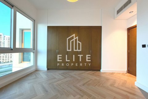 Apartment in Palm Jumeirah, Dubai, UAE 3 bedrooms, 227 sq.m. № 736562 - photo 15