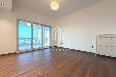 Apartment in Palm Jumeirah, Dubai, UAE 3 bedrooms, 227 sq.m. № 736562 - photo 12
