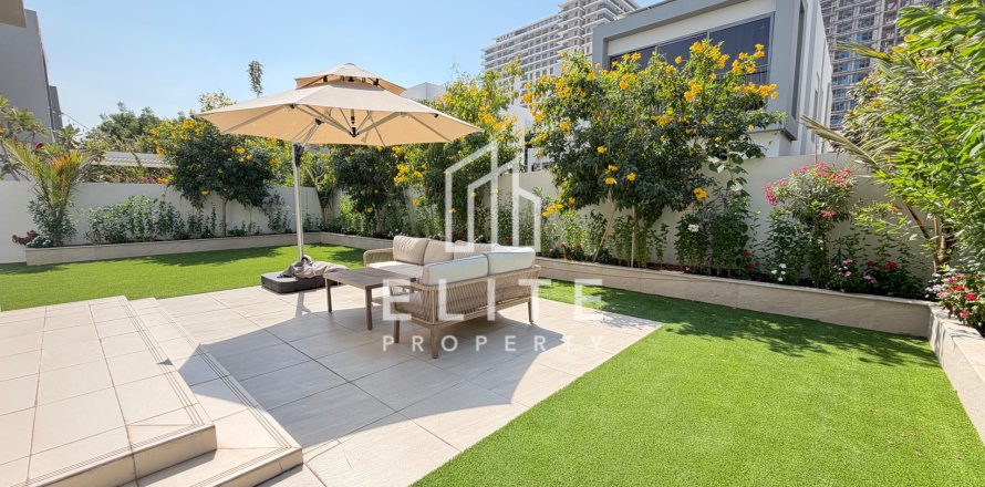 Villa in Dubai Hills Estate, Dubai, VAE: 3 Schlafzimmer, 288 m2 Nr. 736559