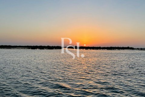 Terreno en venta en Yas Island, Abu Dhabi, EAU 1546 m2 № 717200 - foto 4
